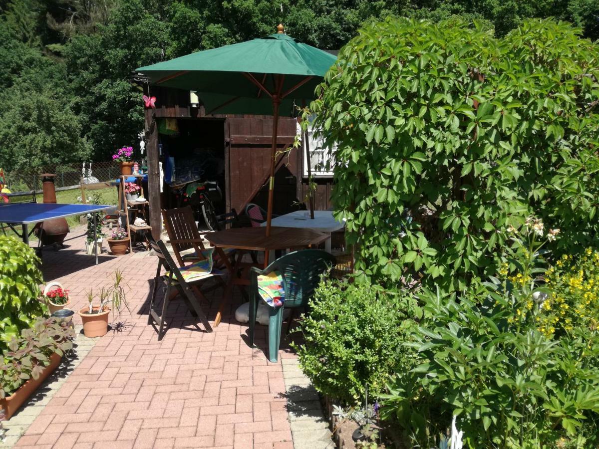 Ferienwohnung Am Wald Tharandt Bagian luar foto
