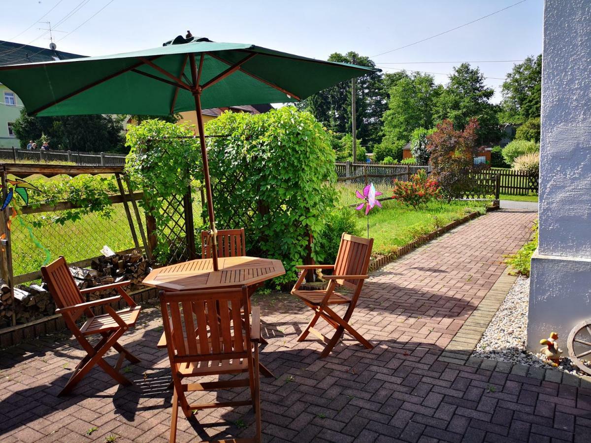 Ferienwohnung Am Wald Tharandt Bagian luar foto